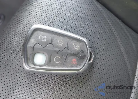 2017 Cadillac Escalade Esv Platinum z USA, uszkodzony, nr VIN 1GYS4KKJ1HR242621